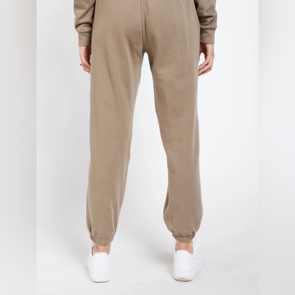 Richer Poorer Joggers Fleece Sweats Workout pants. Gym. Size Large Tan - Picture 3 of 4